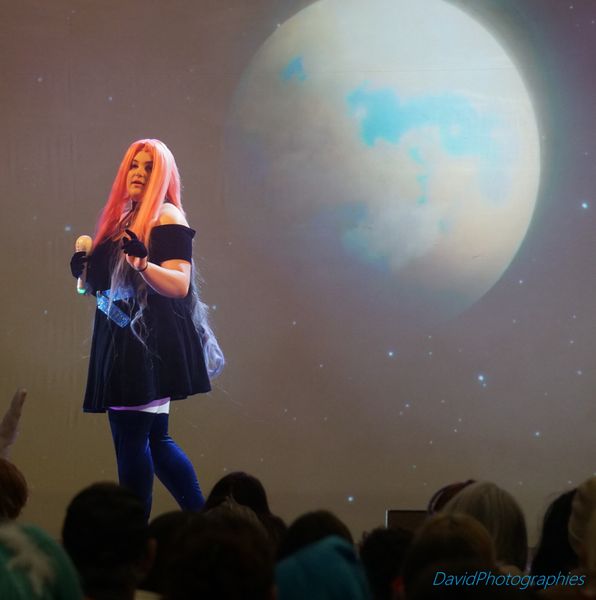 Shai_na - Mizi on Stage 