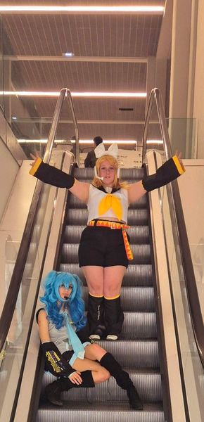 Vanille__cos - Rin x miku