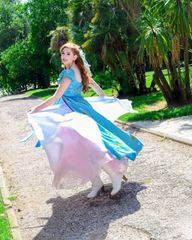 Giselle robe rideau preview 2