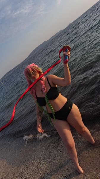 Rayna_cosplay - Mitsuri swinsuit v1