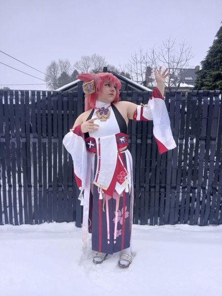_fluffy_kiddo_ - Yae miko in snow