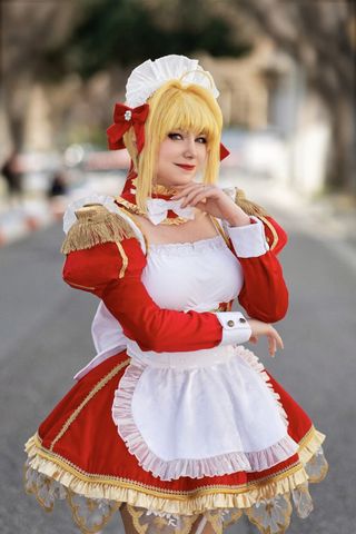 Saber Nero maid