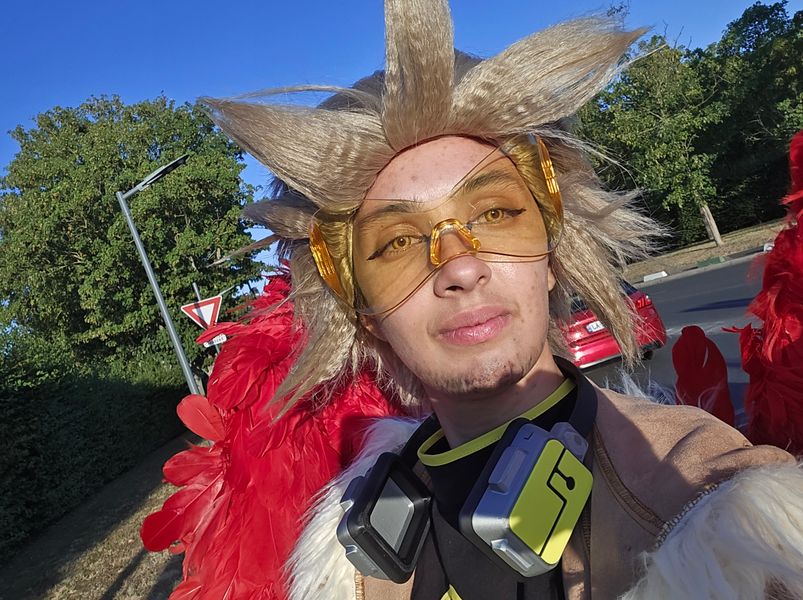 Marie_co, Hawks 