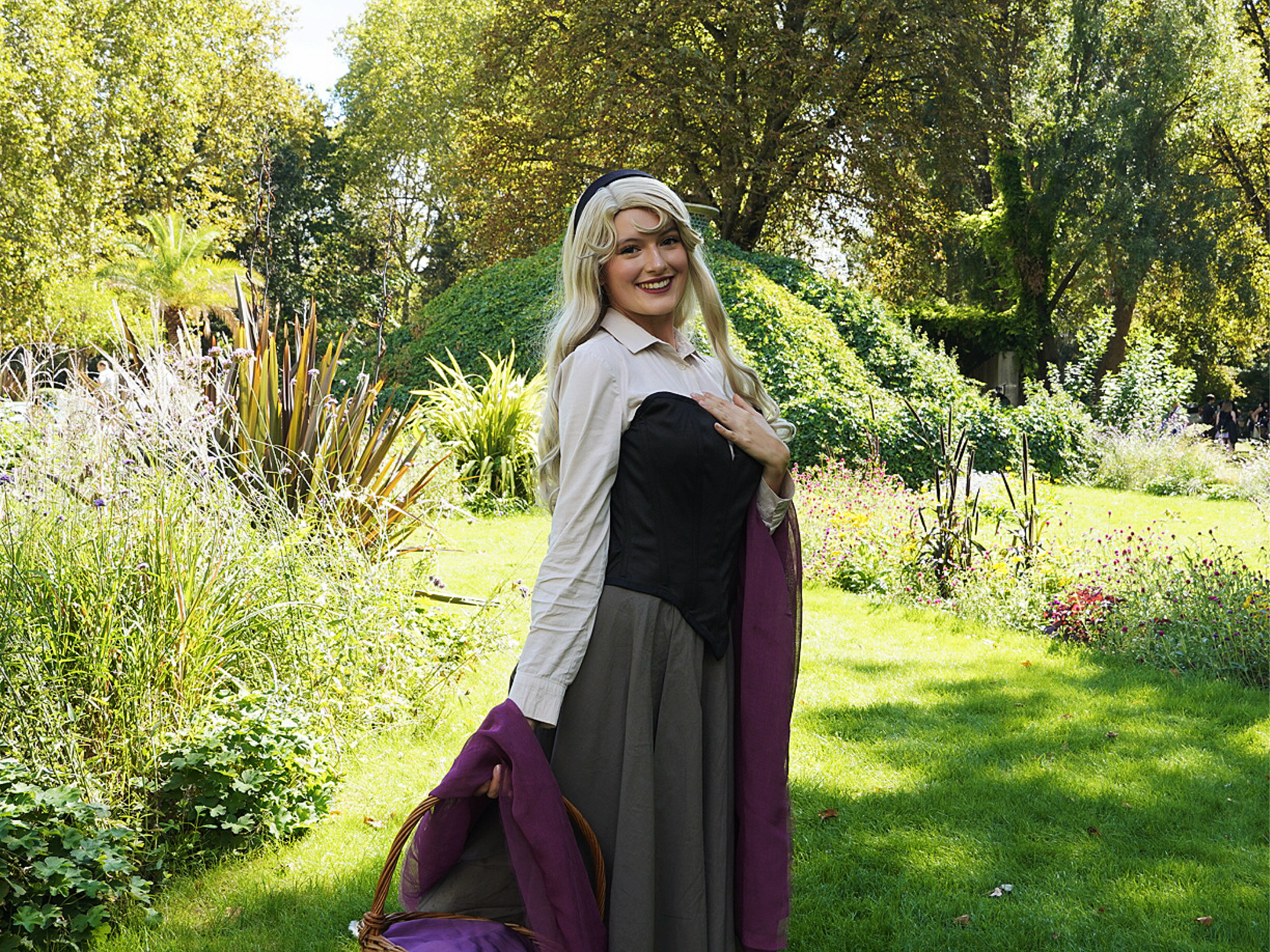 Aurora as Briar Rose, photo 8