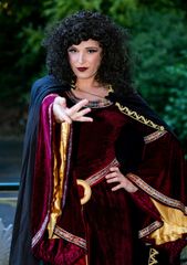 Rapunzel and Gothel preview 2