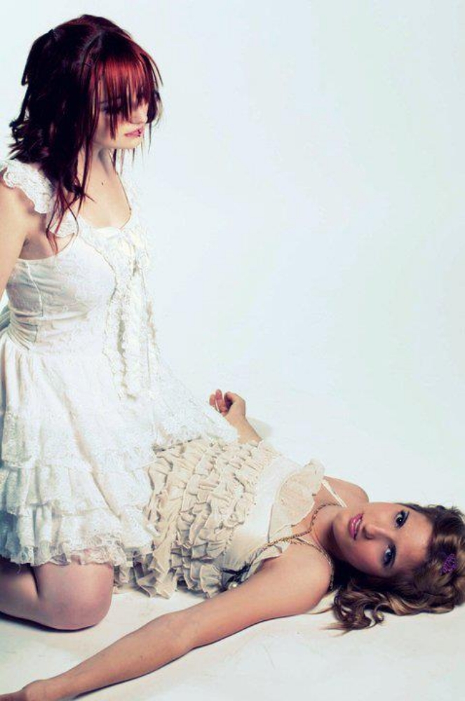 Oc les jumelles - Photo 1