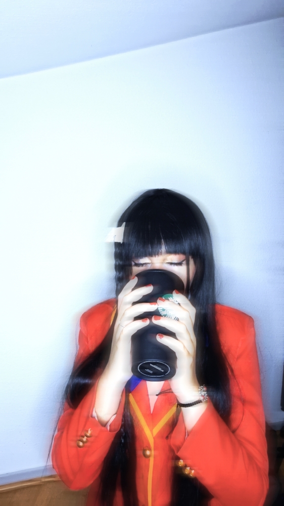 suzune Horikita  - Photo 1