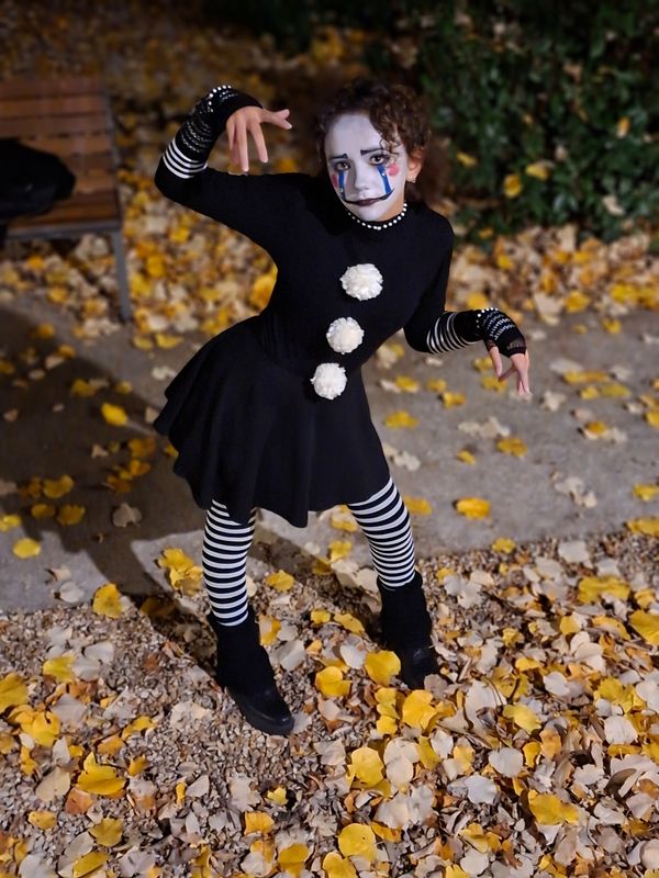 1gyrl_ – The Marionnette 