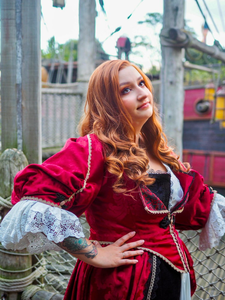 Elisabeth Swann - Photo 5