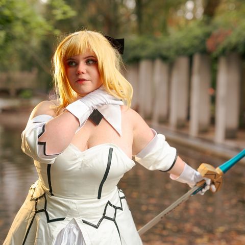 Saber Lily