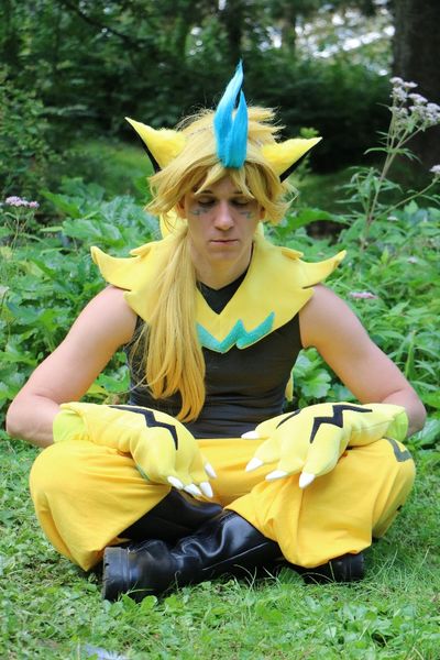 Kogenta_cosplay - Zeraora & Chats