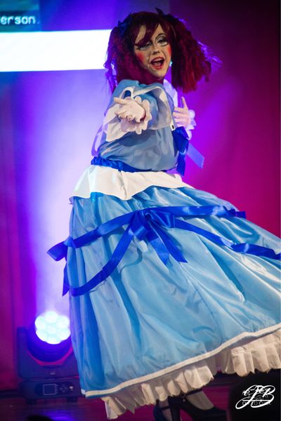 Candys_cosplay - Poppy en convention