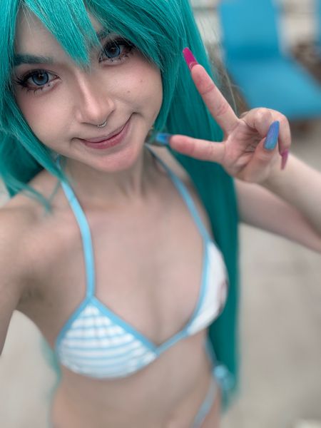 Kriiistberry - Miku beach