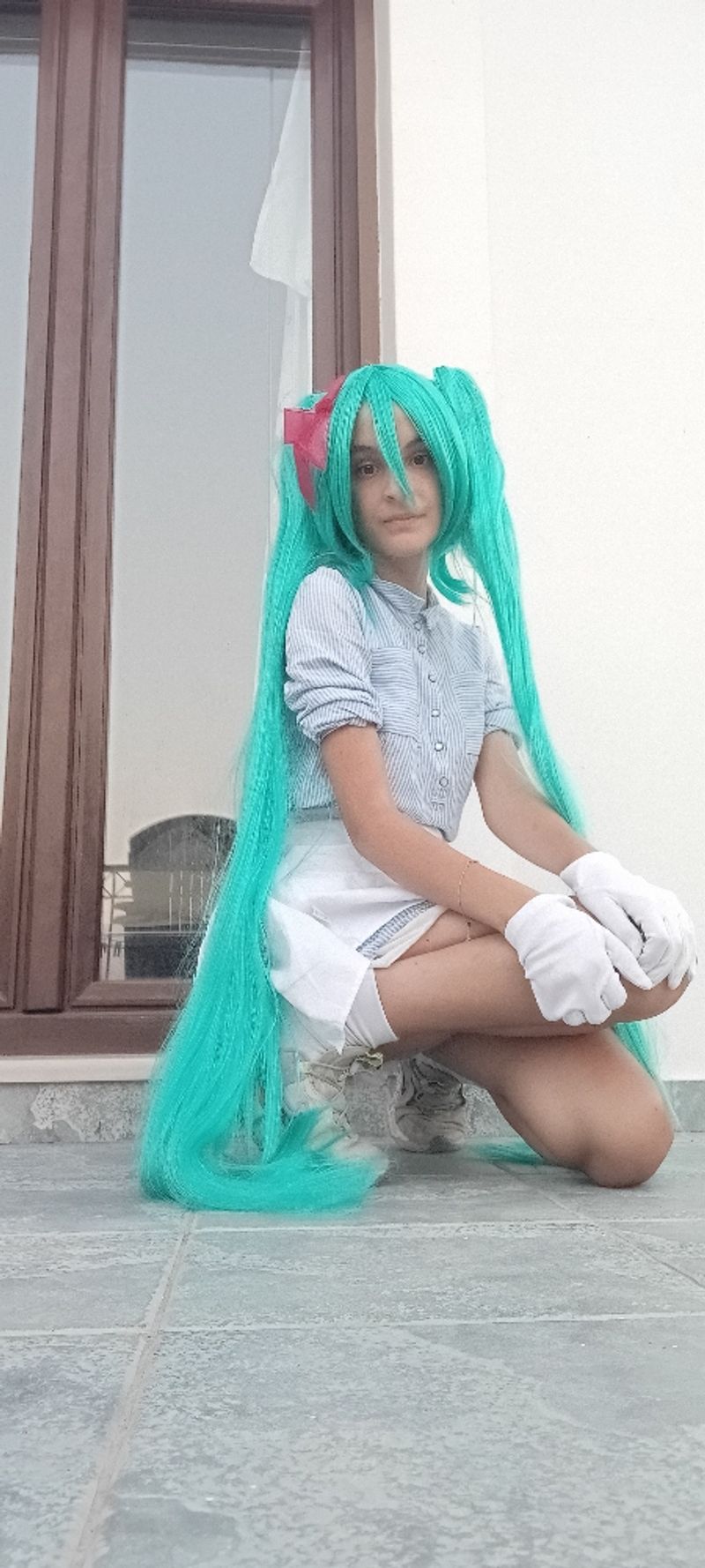 Love4cosplay – Mesmerizer Miku💙🍔⏱