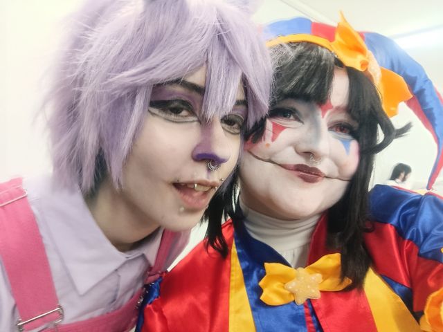Jax et pomni