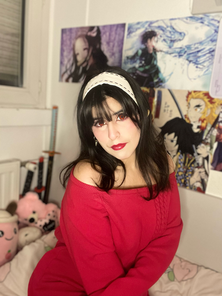 Yor Forger - Photo 64