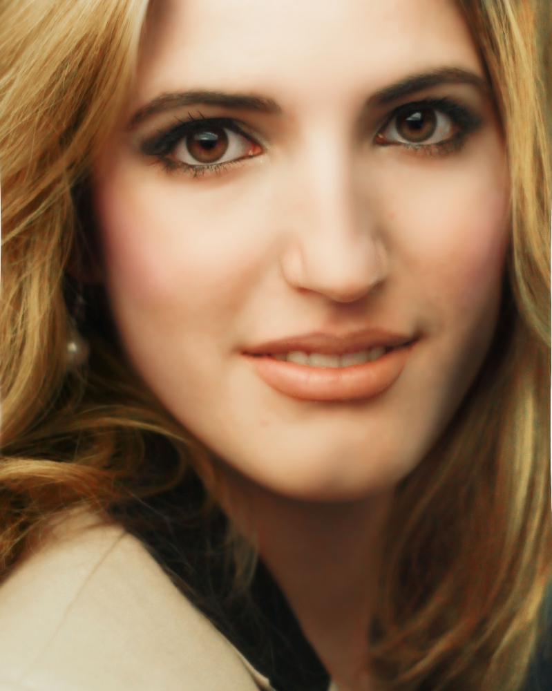 Caroline Forbes - Photo 3