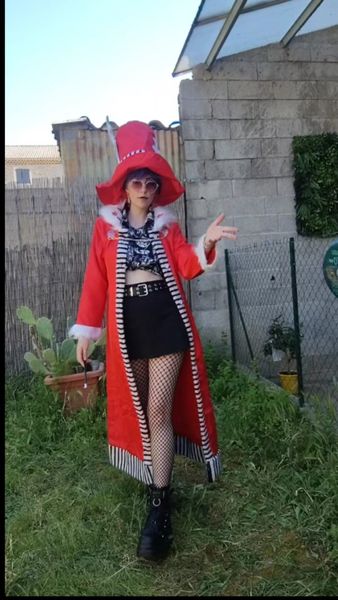 Mimikiwi.cos - Valentino 