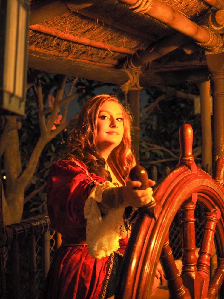 Elisabeth Swann - Photo 20