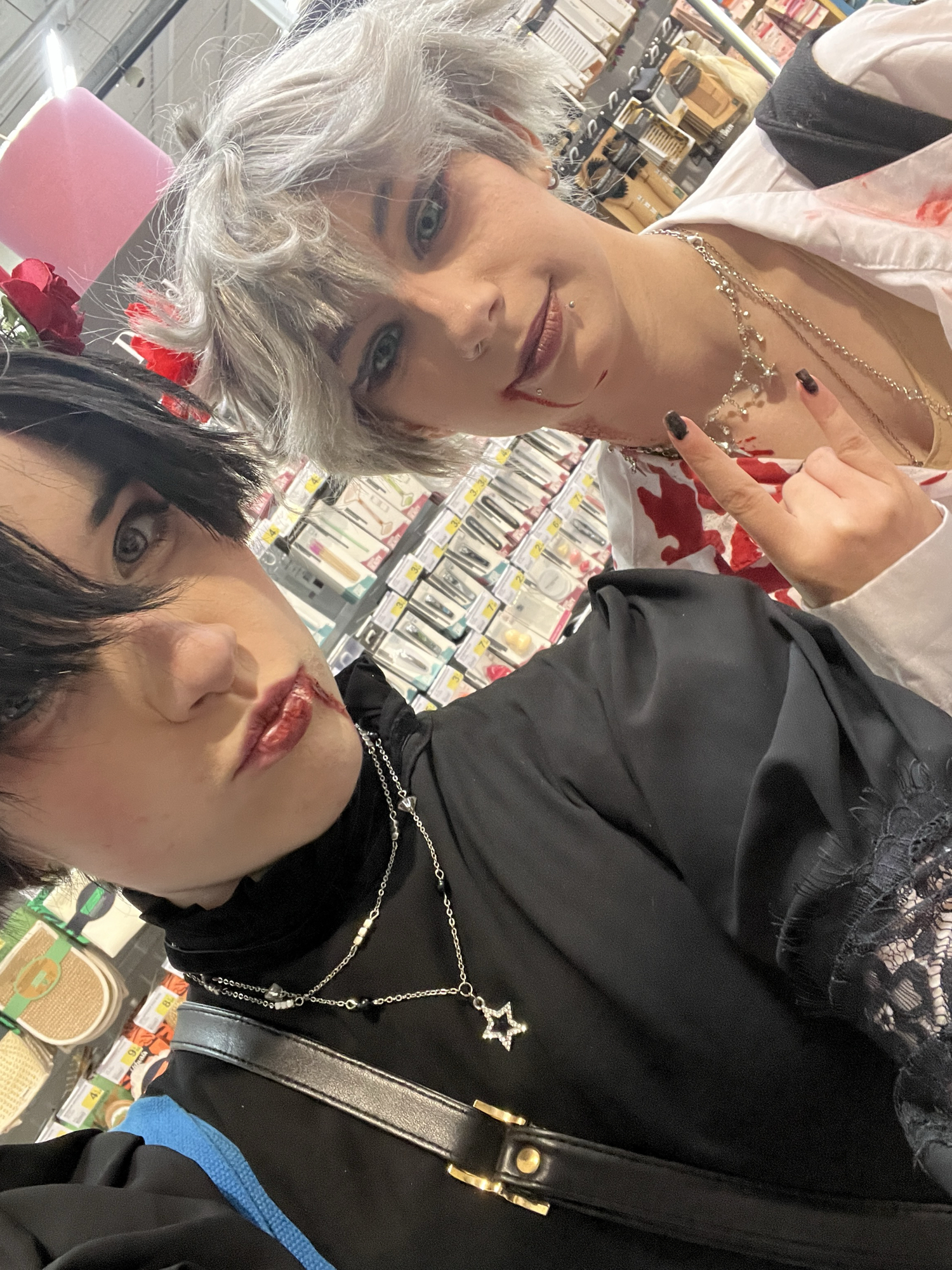 Ivan & Till - Photo 2