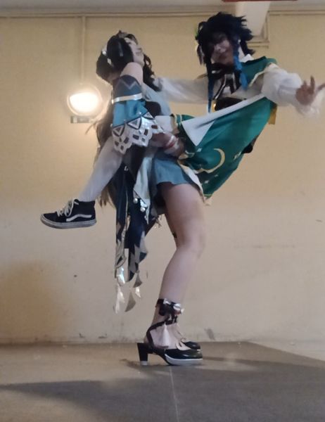 Mighty - pose duo genshin