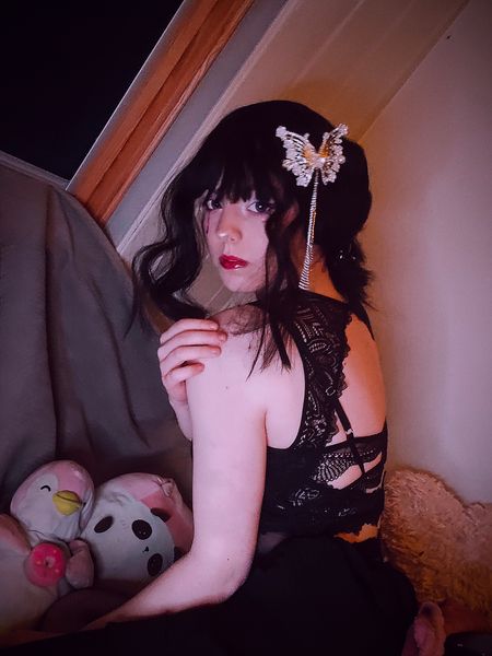 Hazel_5 - Yosano Akiko
