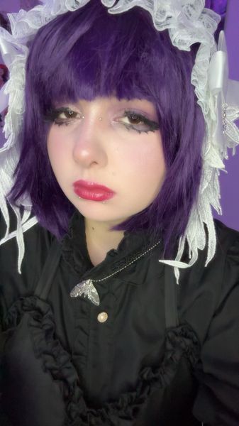 Yurisaki - Shizuku Kuroe