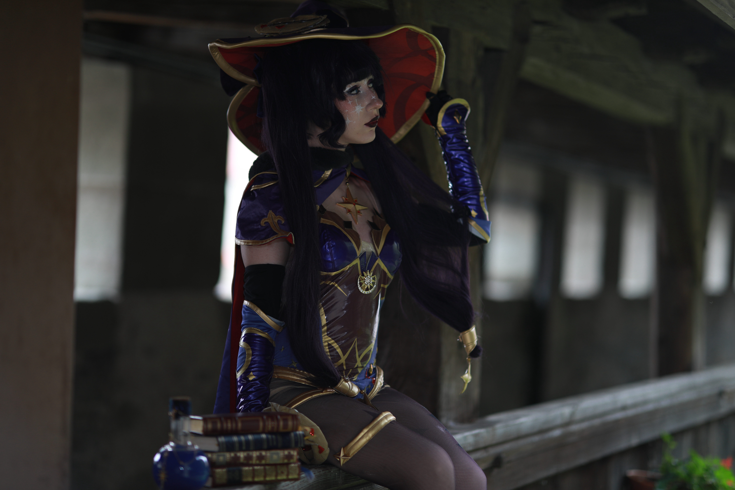 Mona Megistus - Photo 5