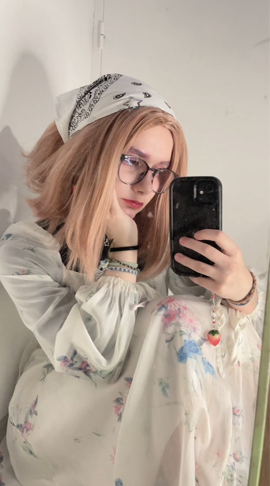 Nana Komatsu - Photo 1