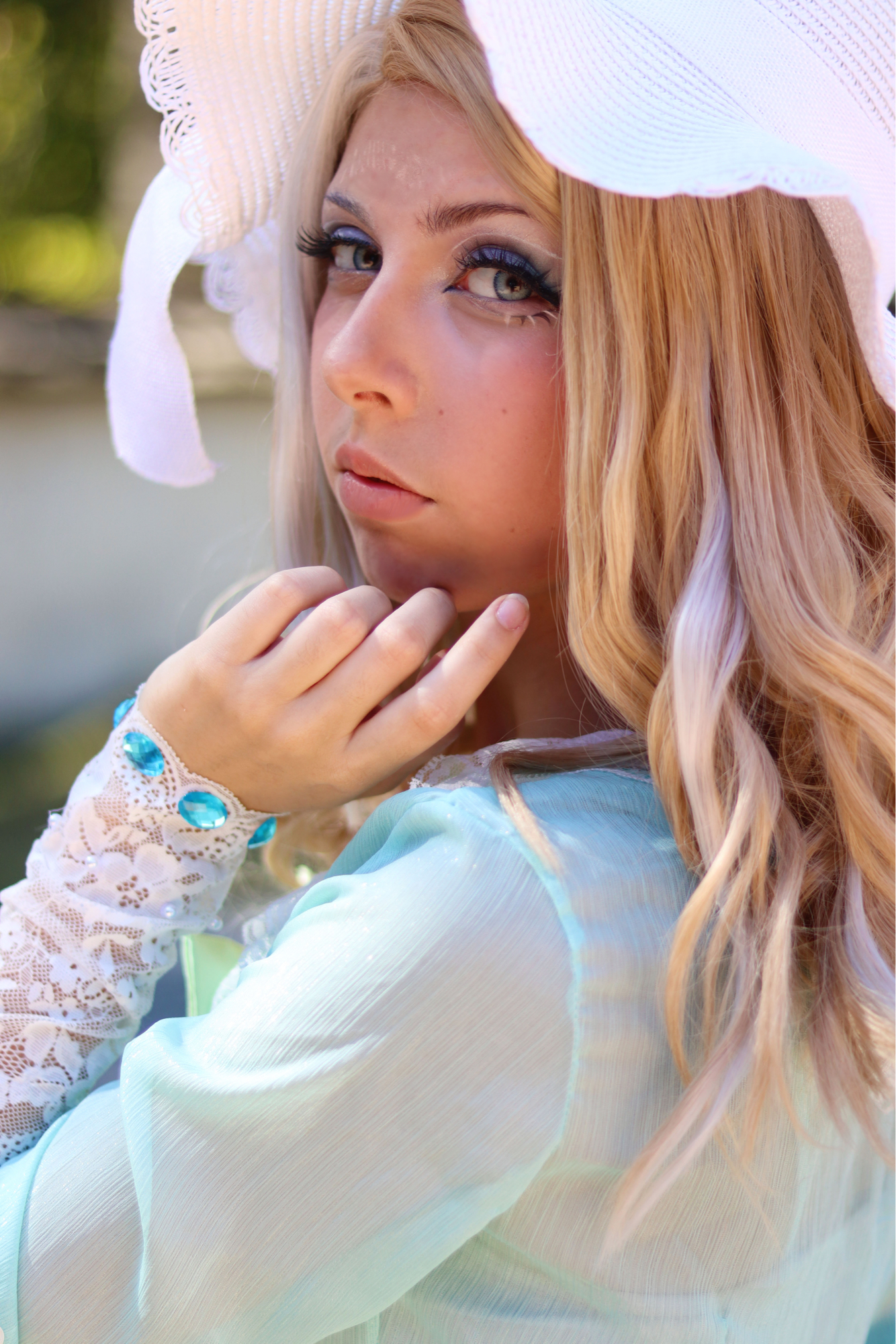 Demi Bourbon - Photo 1