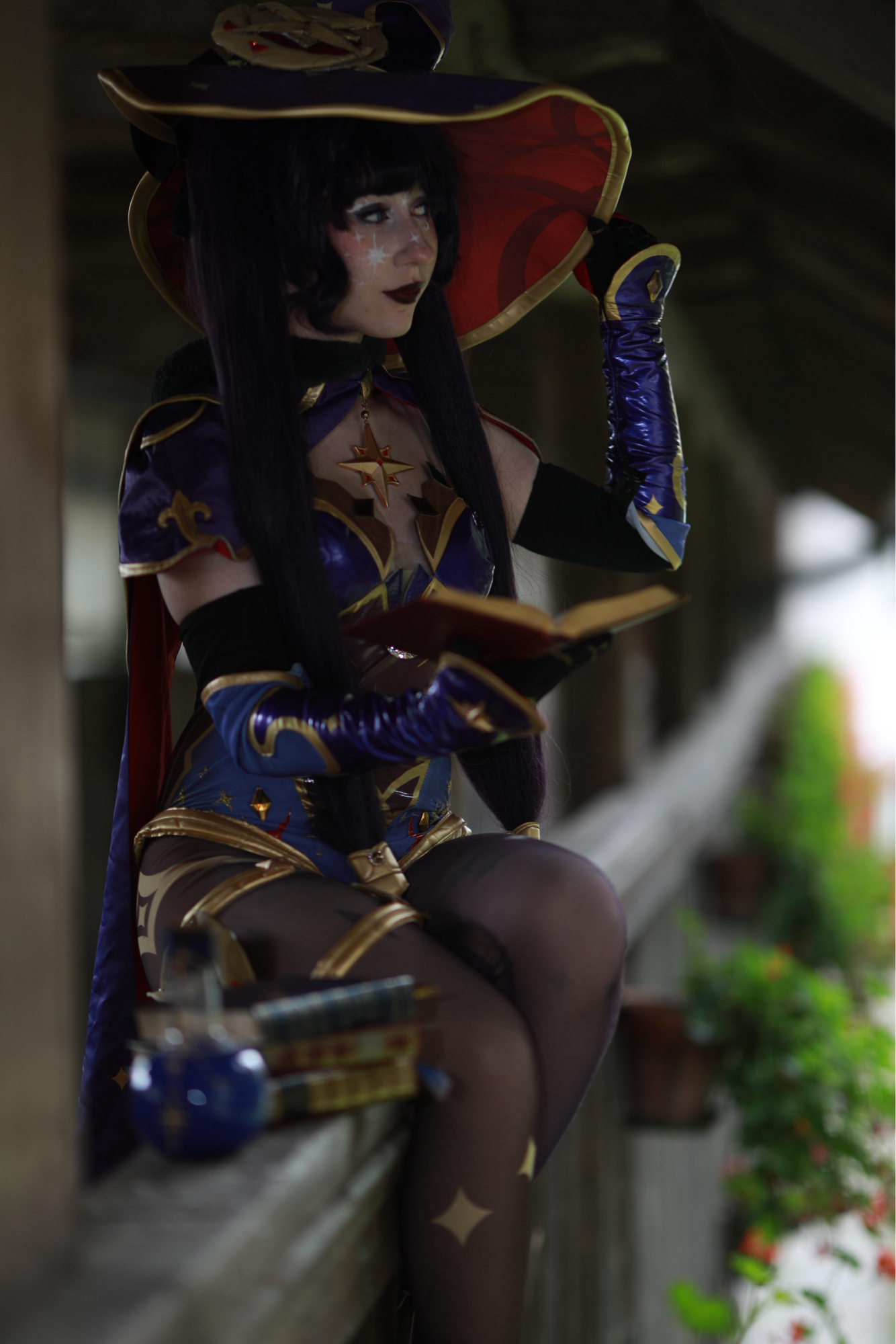 Mona Megistus - Photo 4