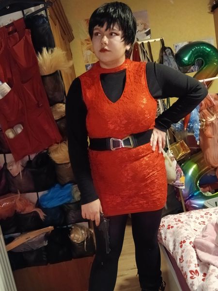 _fluffy_kiddo_ - Ada wong at home