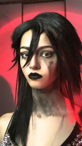 Vi