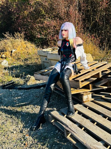 Ha.ru__cos, Lucy 