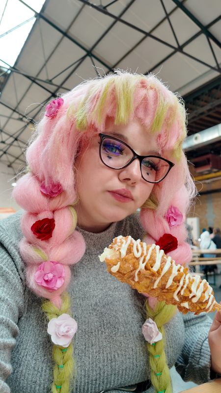 Fluffykiddo – Mitsuri kanroji casu