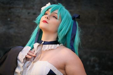 Hatsune miku bal preview 3