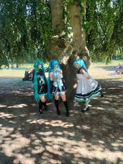 Triple Miku Hatsune preview 2