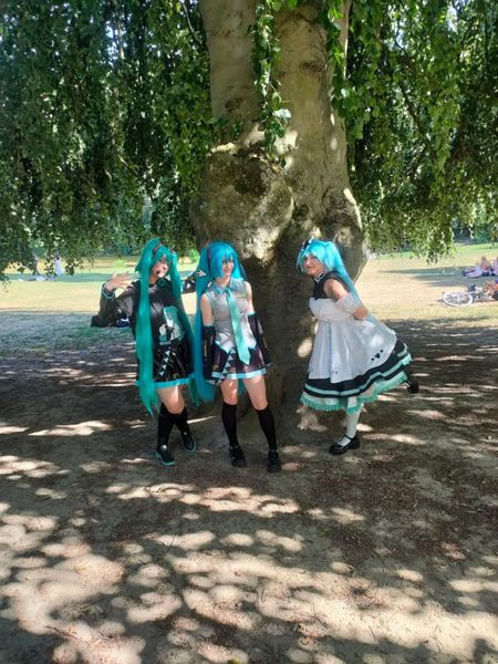 Gwen - Triple Miku Hatsune 
