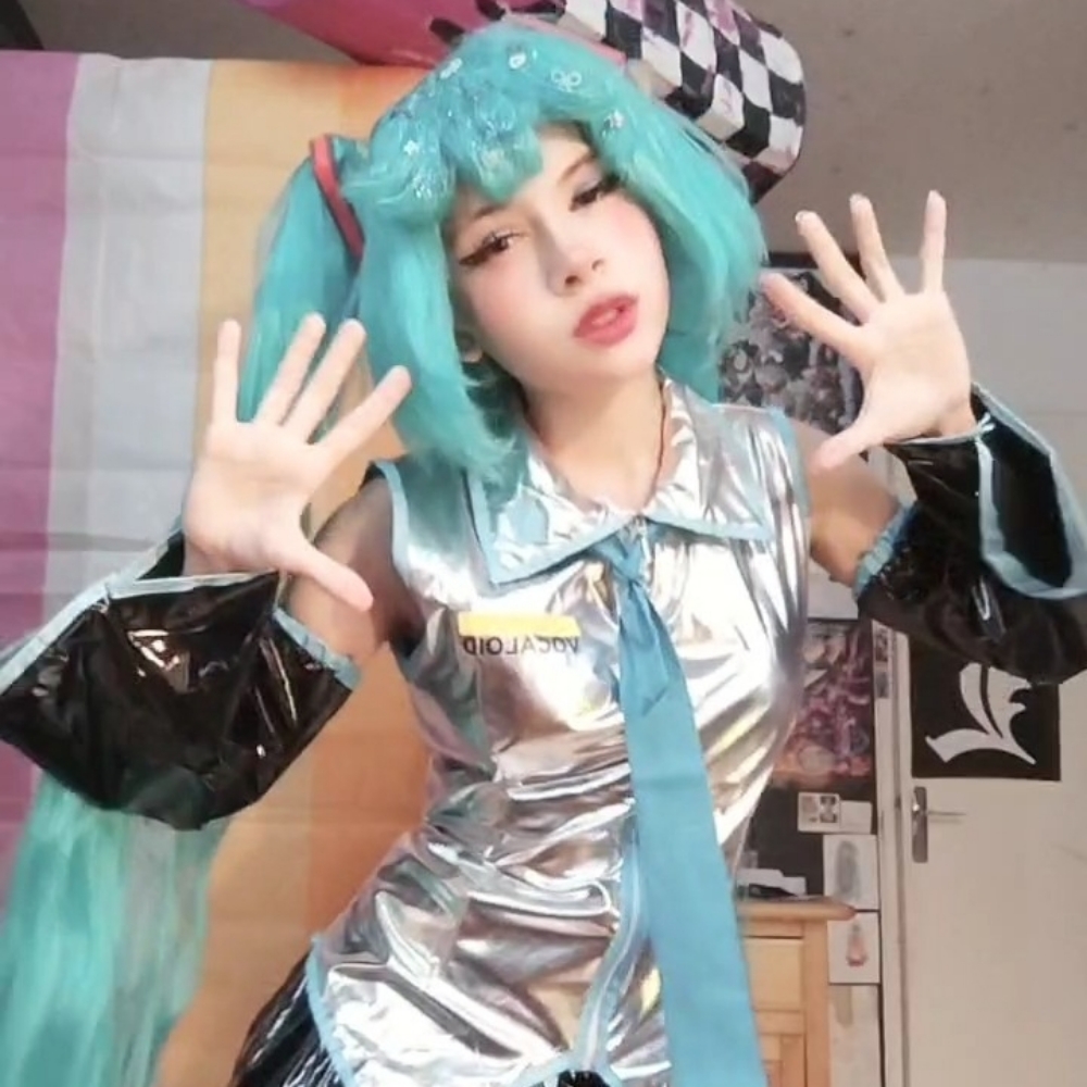 Hatsune Miku 