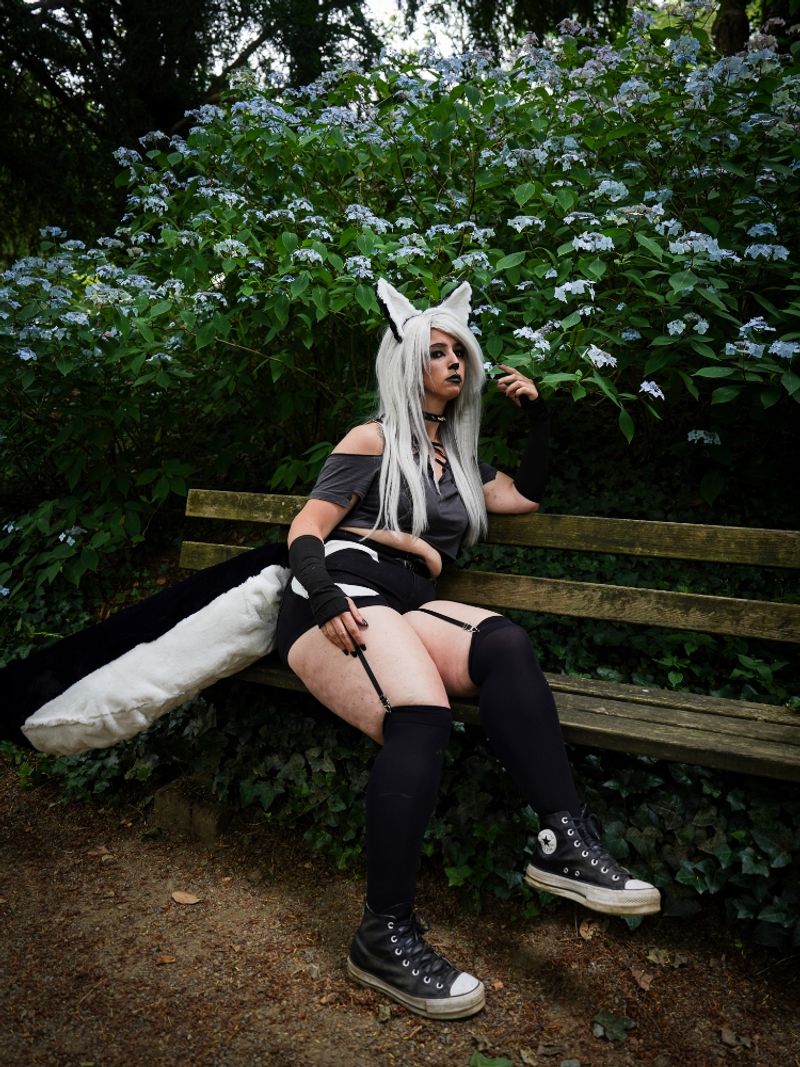 Louvea – Loona - Kamiplay