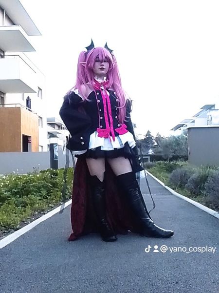 Yano_cosplay - Krul tepes 