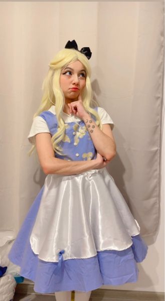 Pearlyyy - Alice in Wonderland