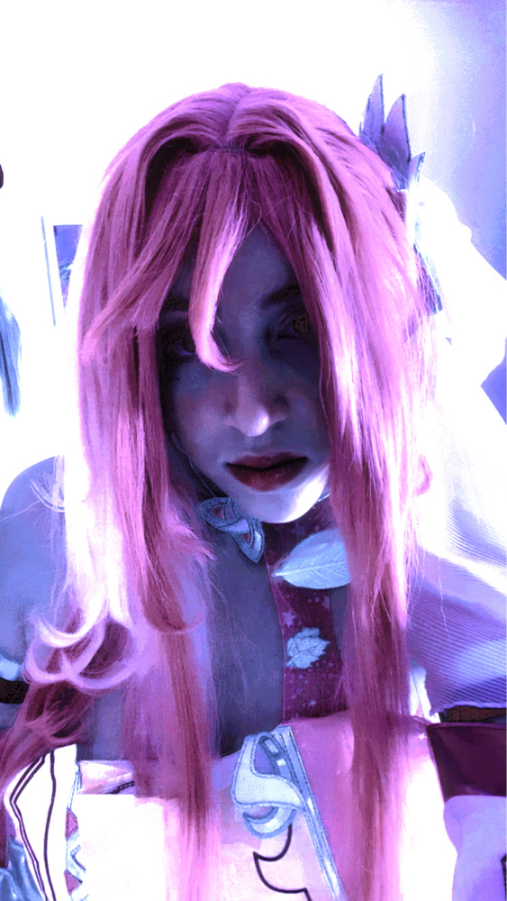 Elysia HoHe - Photo 1