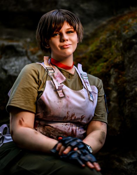 Cursed_cos - Rebecca Chambers 