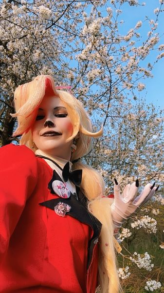 Blooki52_cos - Charlie Morningstar