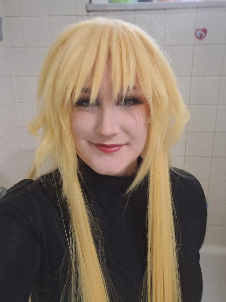 Eve (debut!) - Photo 3