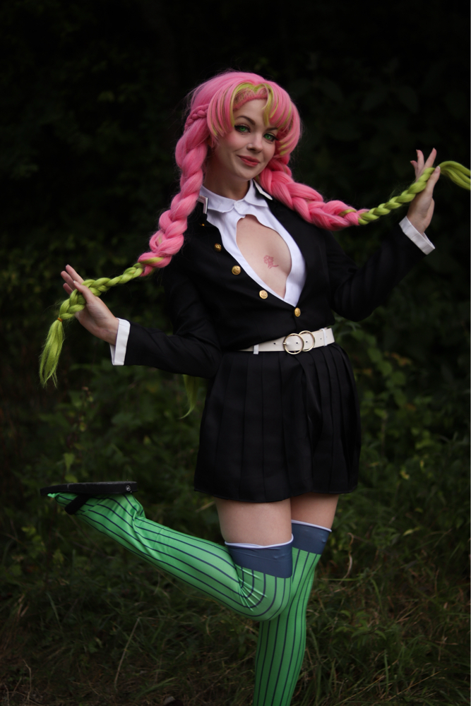 Mitsuri Kanroji - Photo 8