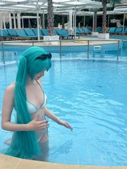 Miku beach preview 3