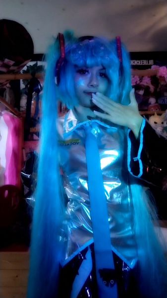 Moondrop_cosplay - Miku