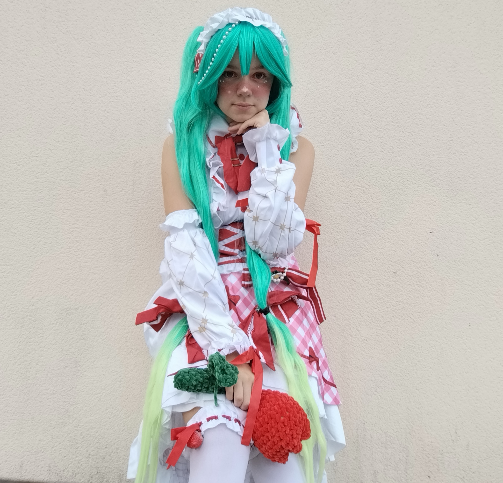 Strawberry Miku 🍓💚 - Photo 11